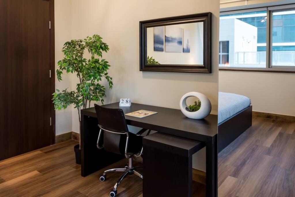 Higuests - Roomy Apt With Infinity Pool Close To Burj Khalifa 迪拜 外观 照片