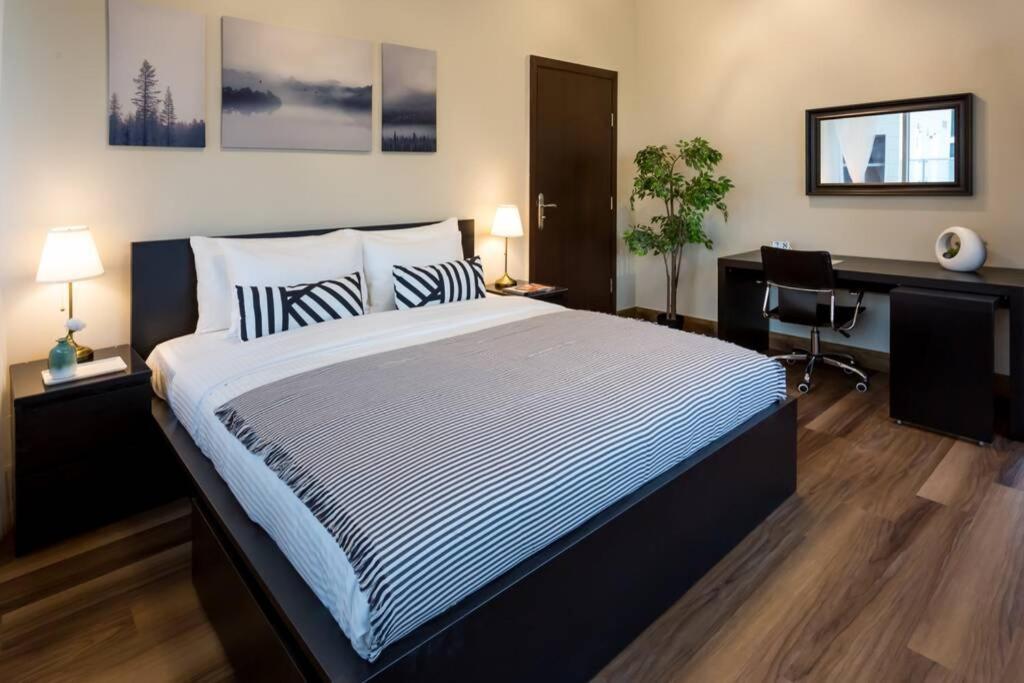 Higuests - Roomy Apt With Infinity Pool Close To Burj Khalifa 迪拜 外观 照片