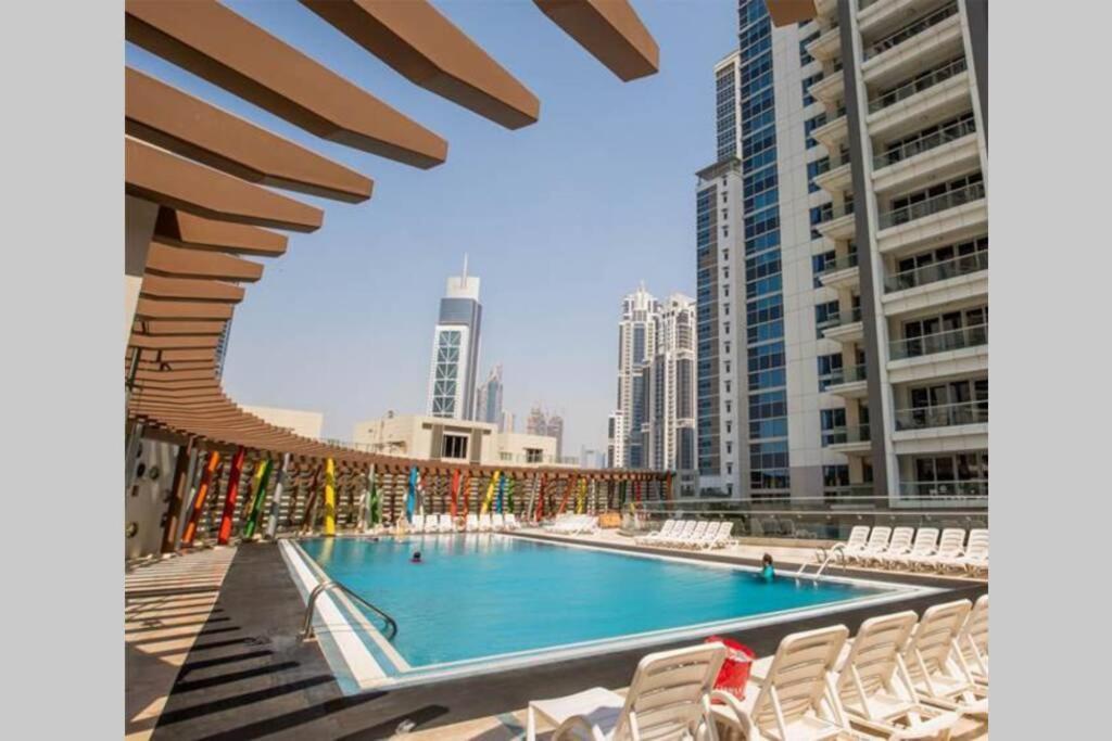 Higuests - Roomy Apt With Infinity Pool Close To Burj Khalifa 迪拜 外观 照片