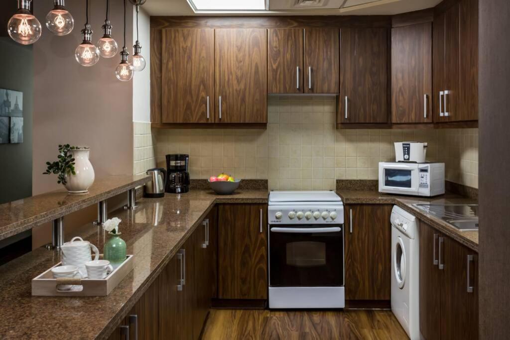Higuests - Roomy Apt With Infinity Pool Close To Burj Khalifa 迪拜 外观 照片